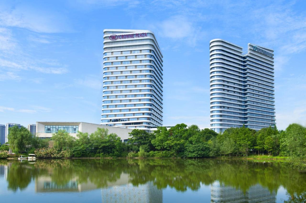 Crowne Plaza Wuhan Optics Valley By Ihg Zewnętrze zdjęcie