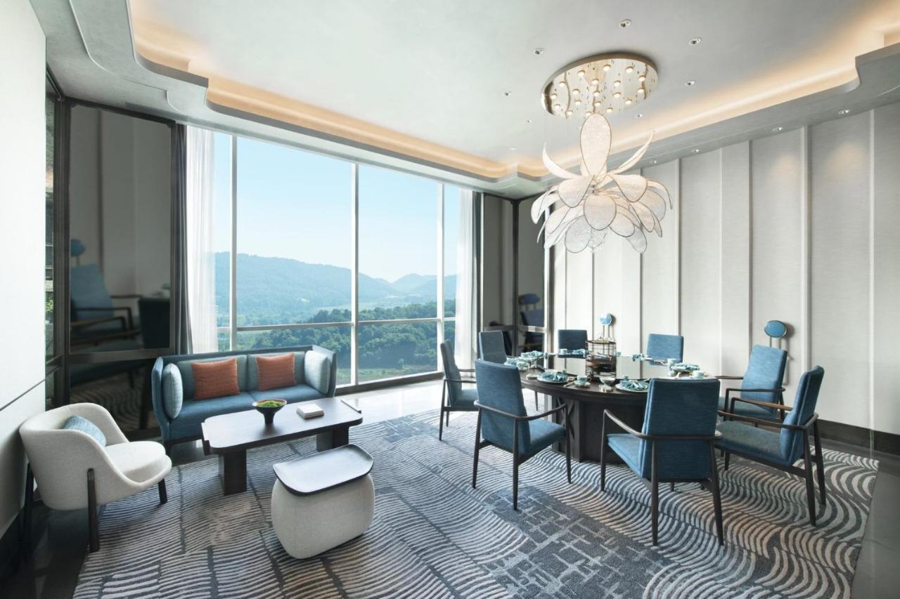 Crowne Plaza Wuhan Optics Valley By Ihg Zewnętrze zdjęcie