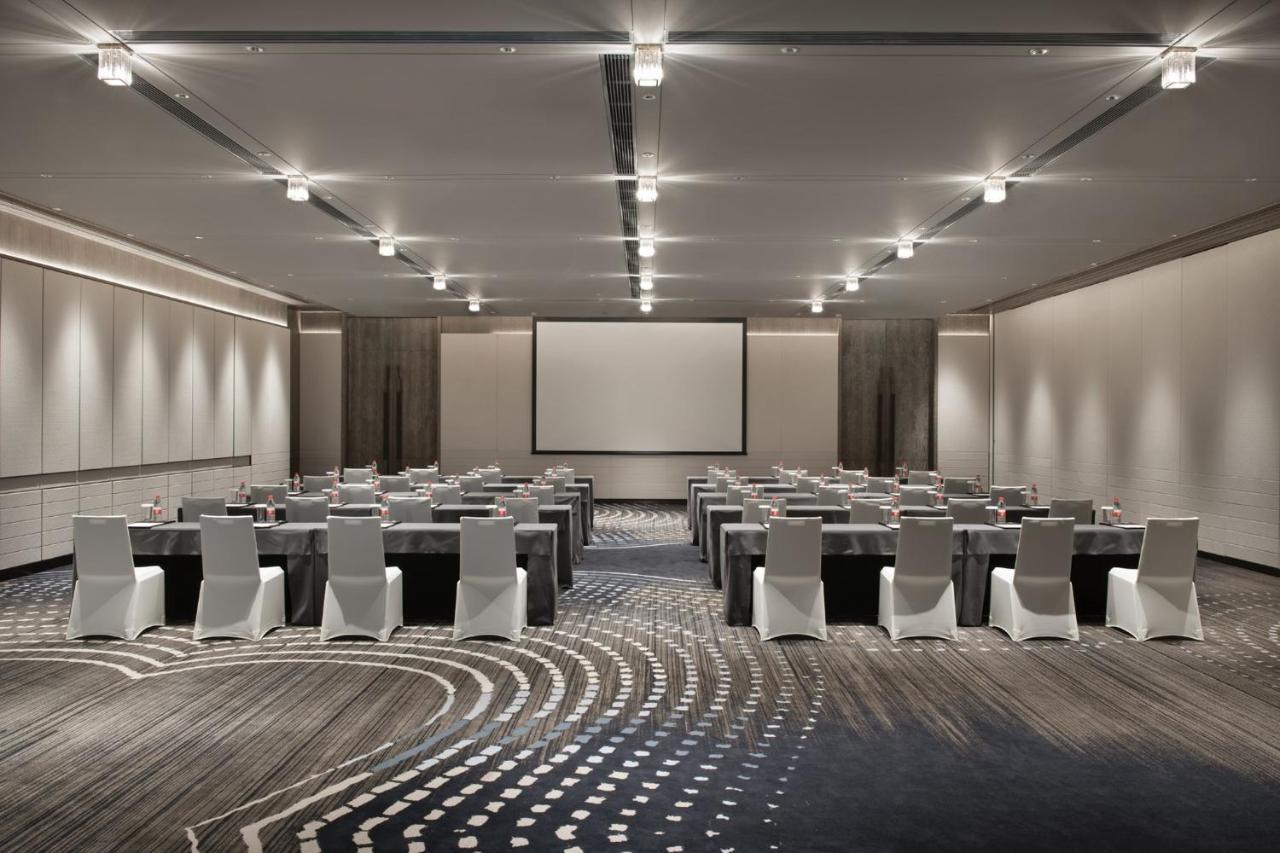 Crowne Plaza Wuhan Optics Valley By Ihg Zewnętrze zdjęcie