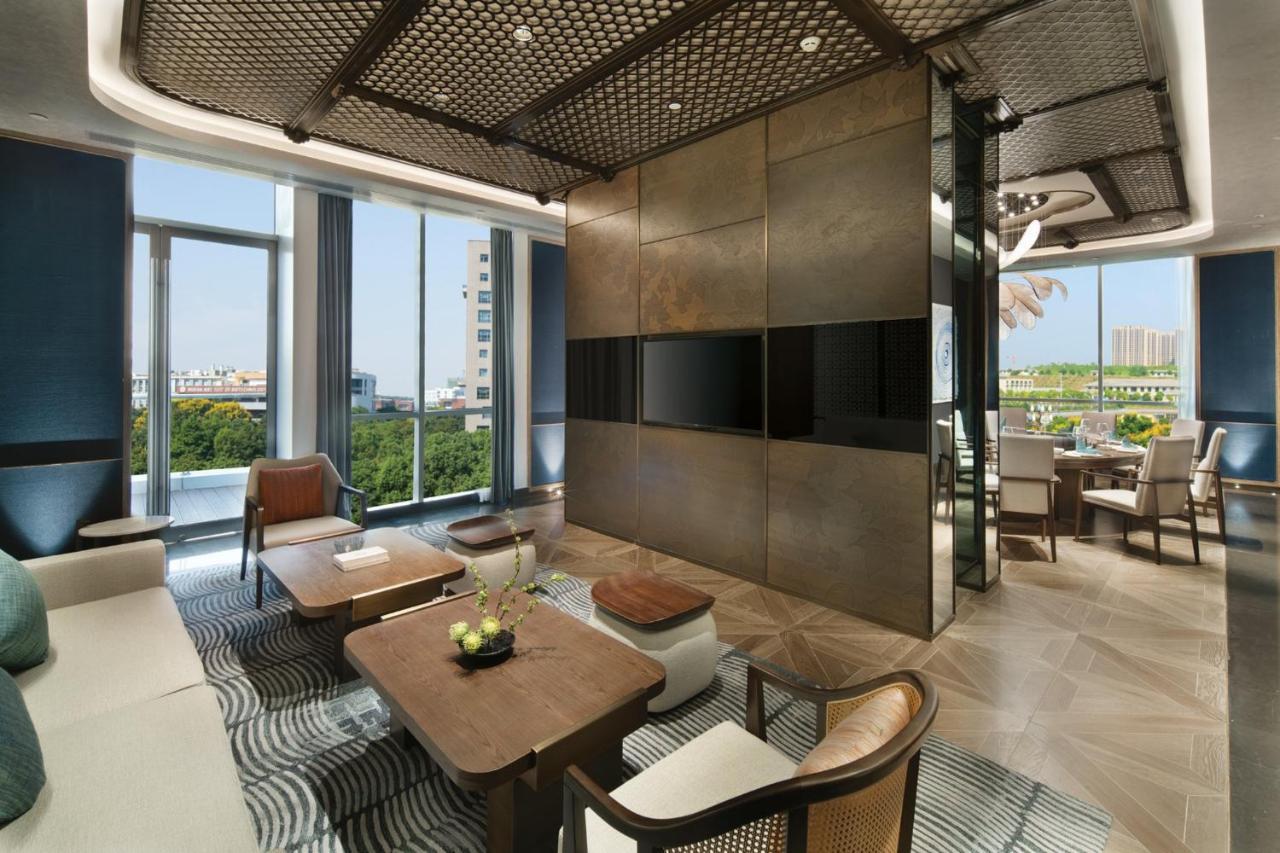 Crowne Plaza Wuhan Optics Valley By Ihg Zewnętrze zdjęcie