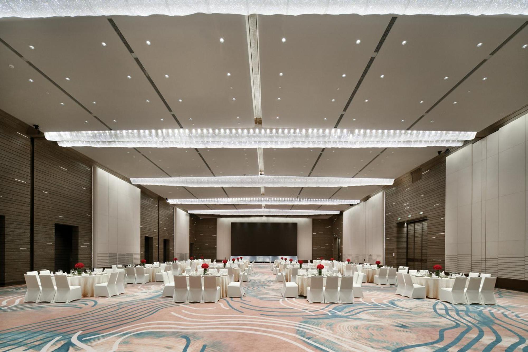 Crowne Plaza Wuhan Optics Valley By Ihg Zewnętrze zdjęcie