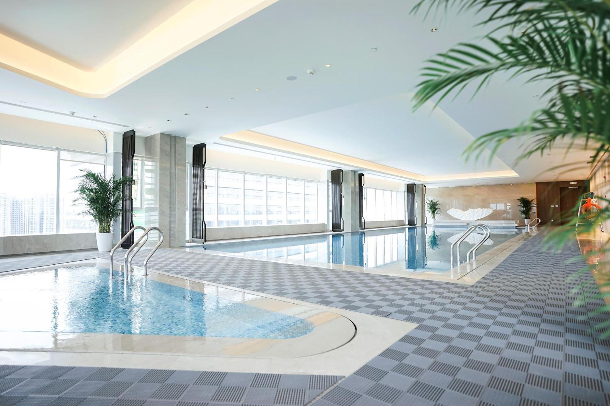 Crowne Plaza Wuhan Optics Valley By Ihg Zewnętrze zdjęcie